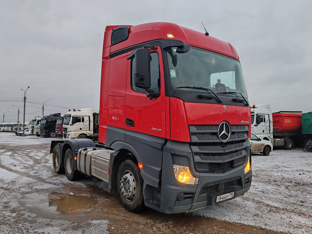 Mercedes-Benz Actros 6x4 Седельный тягач 2648 LS (Дизельный, 12,8 л, 476 л.с., АТ)