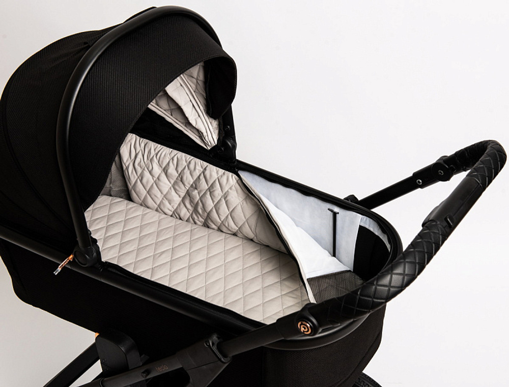 Детская коляска Peppy Tecla 3 в 1 с автокреслом First black Rose Black Черный