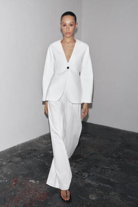ZARA ПРИТАЛЕННЫЙ БЛЕЙЗЕР — ZW COLLECTION, ЖЕЛТОВАТО-БЕЛЫЙ