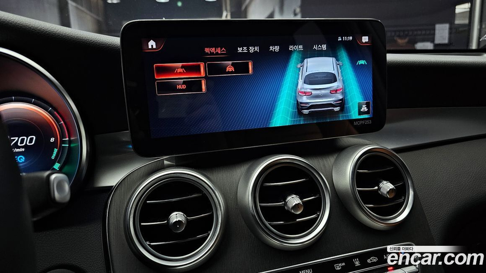 Mercedes-Benz GLC-Class X253 GLC300e 4MATIC Coupe (09.2021)