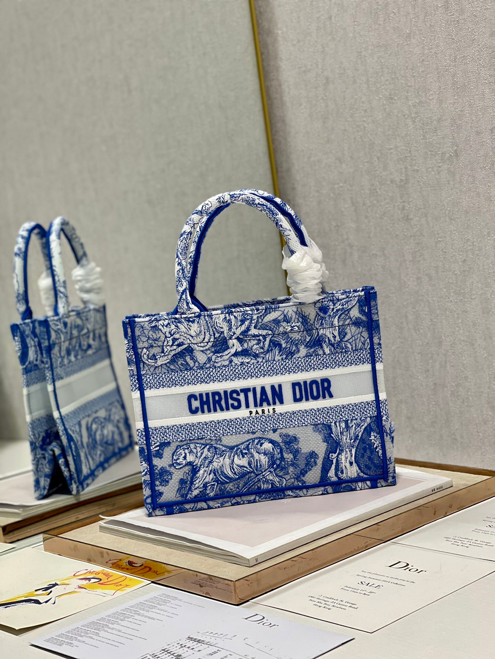 Christian Dior Book Tote 26 cm