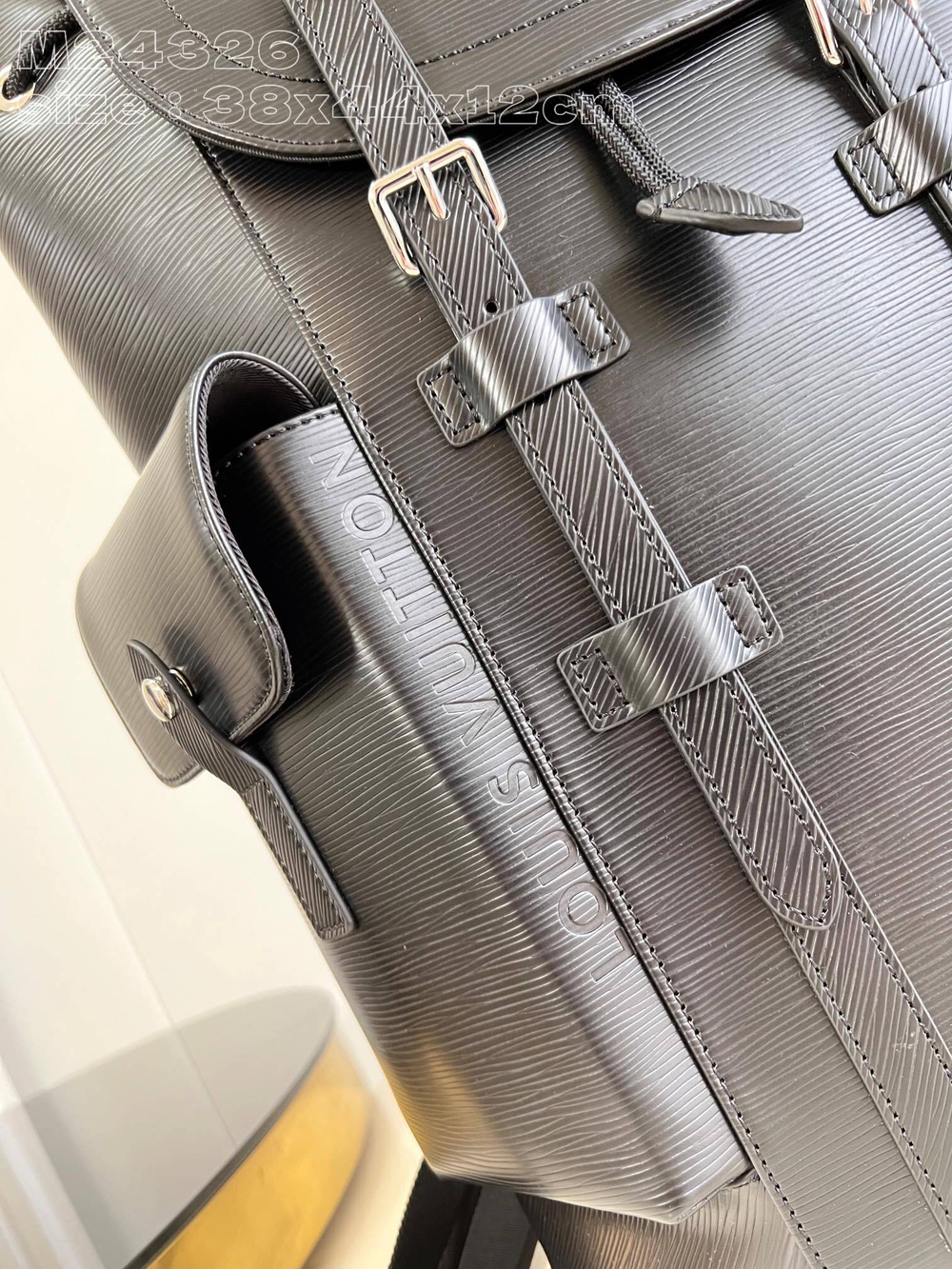 Louis Vuitton Christopher MM