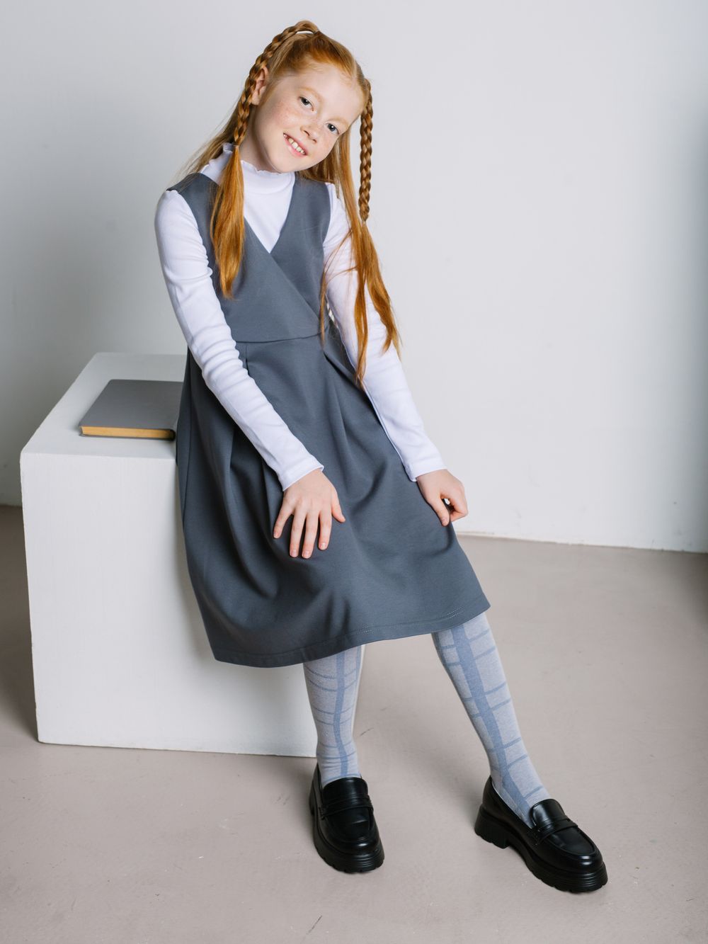 Сарафан приталенный "Серый" 7+