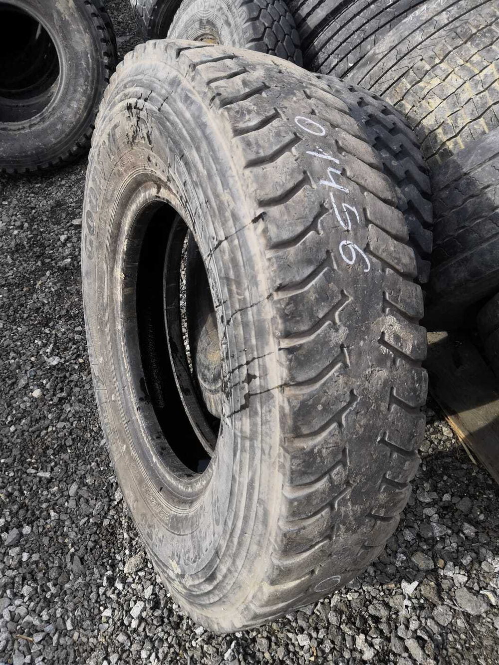 325/95R24 Goodyear OmniTrac MSD2 шина б/у