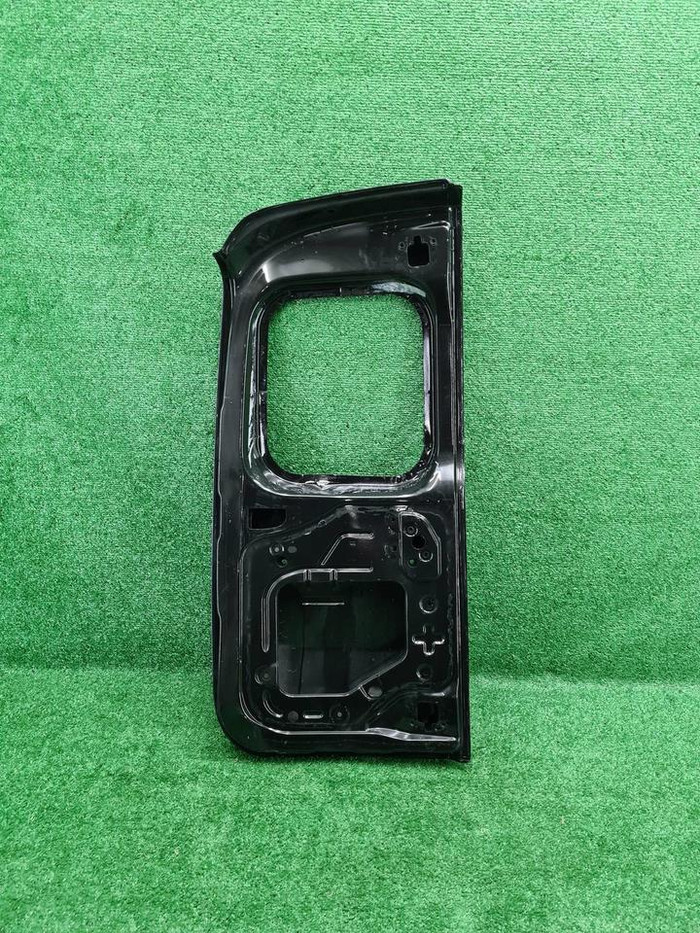 Дверь багажника правая Lada Largus (2012-н.в.)