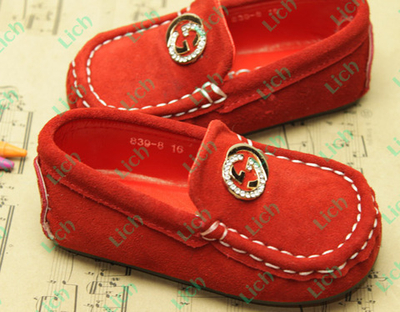 Мокасины детские из замши с логотипом и декором стразами