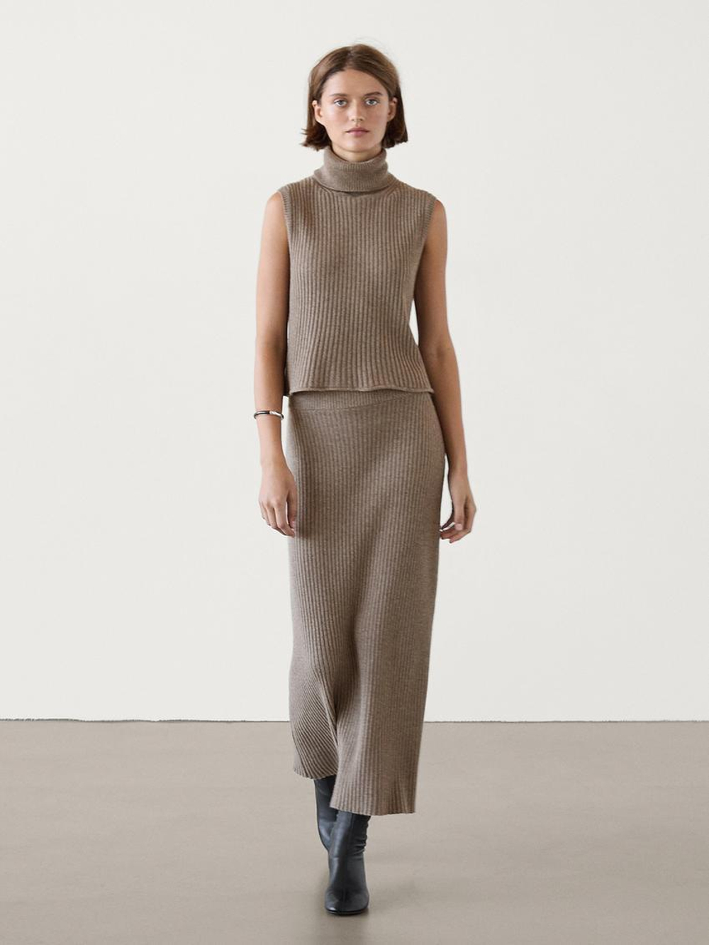 Massimo Dutti Топ в рубчик с высоким воротником, кротово-коричневый