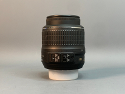 Nikon D3200 kit 18-55mm 3.5-5.6G VR 6.500 кадров