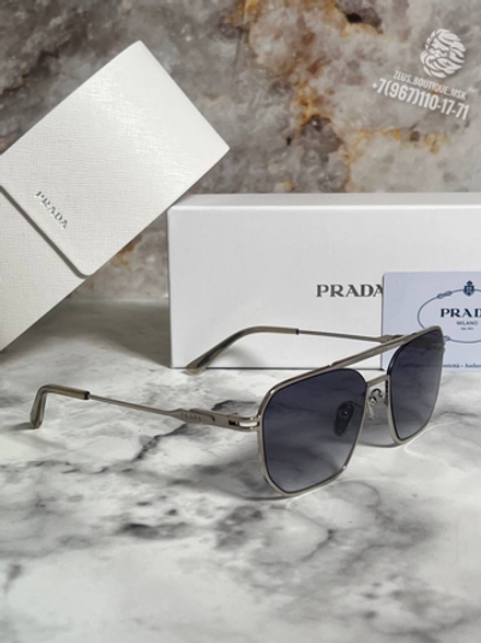 Солнечные очки Prada