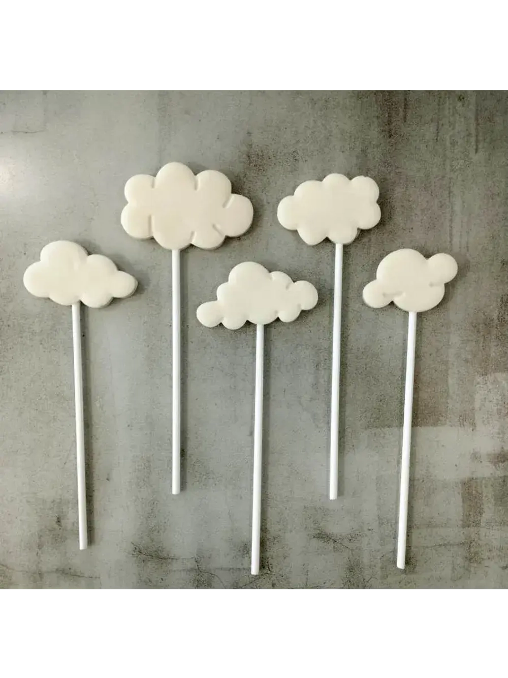 Набор шоколадных фигурок - облака на палочке 5 шт.