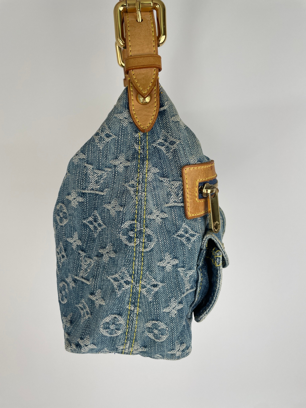 Сумка Louis Vuitton BLUE MONOGRAM DENIM & VACHETTA LEATHER BAGGY PM