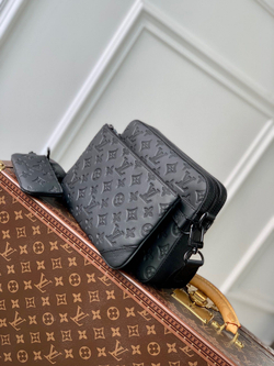 Louis Vuitton Trio Messenger