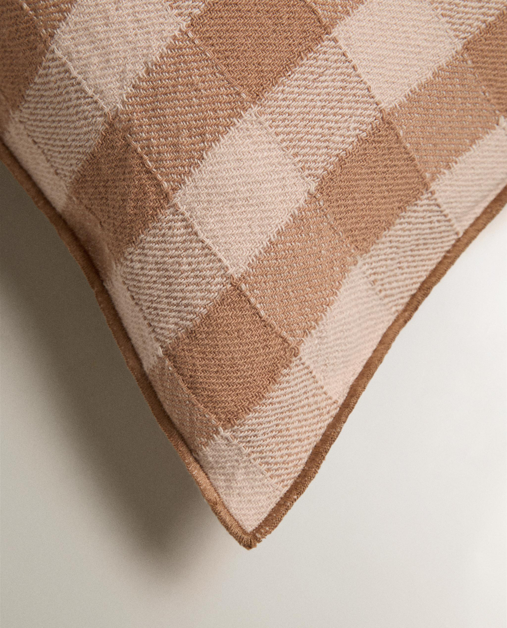Zara Home наволочка декоративная из льна, терракотовый, в клетку, 40x60 см