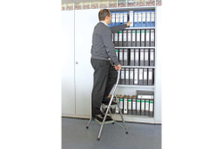 TOPPY XL лестница складная- стремянка ,алюм. 2 ступеньки (130860)