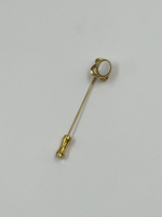 Брошь булавка с белой вставкой