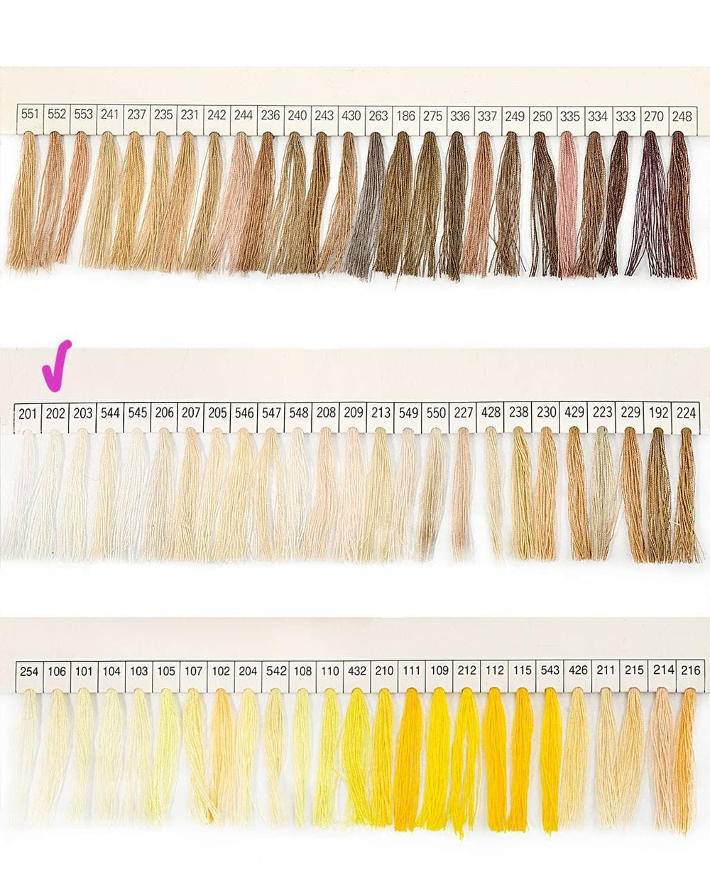 Нитки Dor Tak молочные цв.202