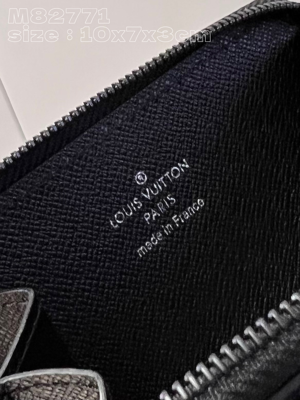Louis Vuitton Zipped Organizer