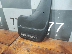 Брызговик задний правый Peugeot 308 Б/у оригинал 9603R8