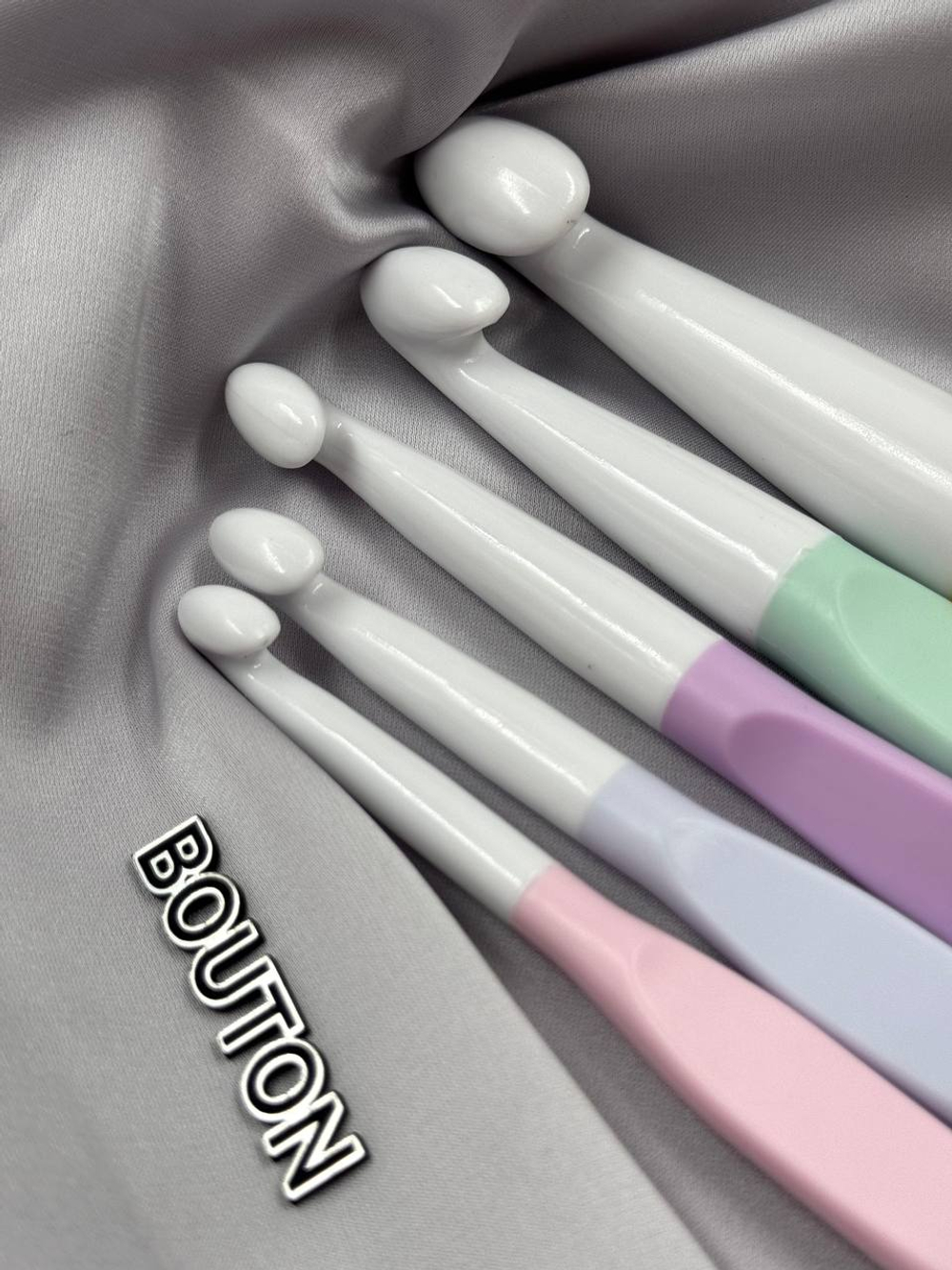 Набор крючков для вязания с силиконовой ручкой 5 размеров (8мм-20мм)