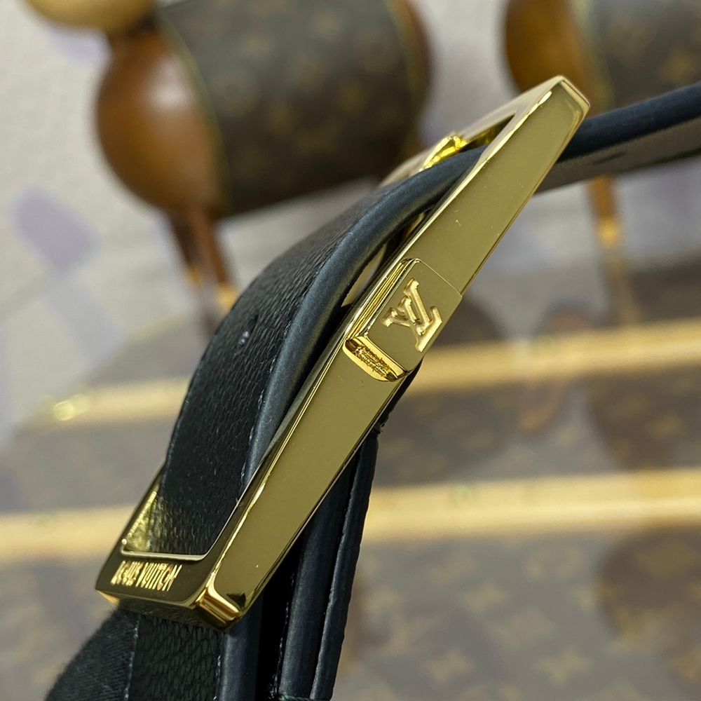 Louis Vuitton Belt