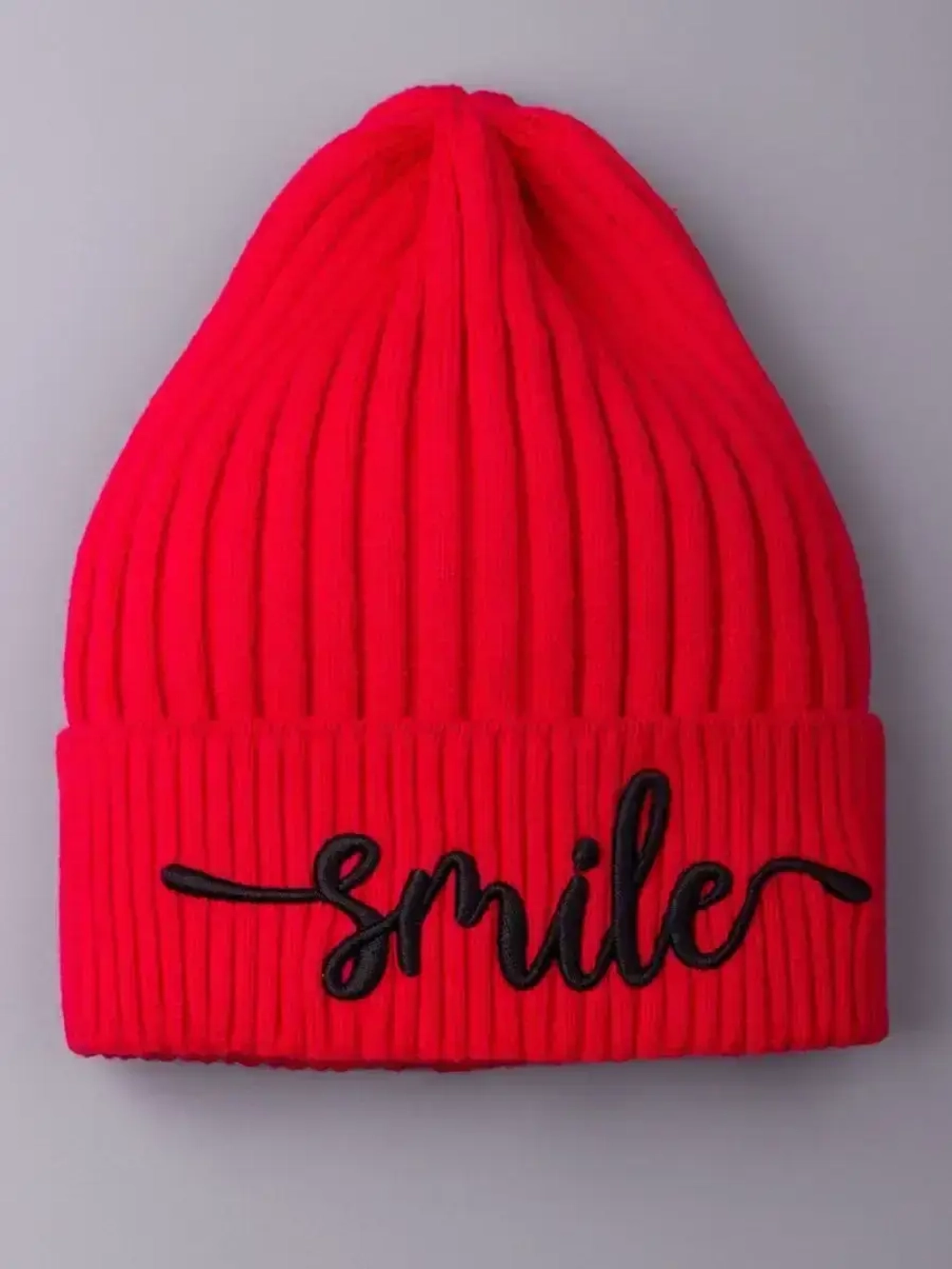 Шапка для девочки осенняя, вязаная, красная