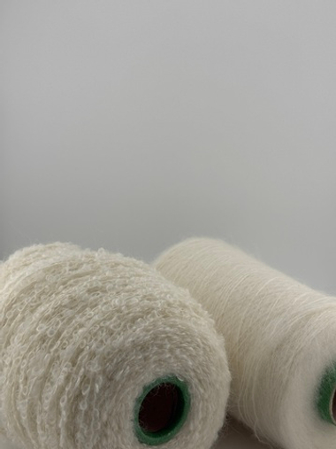 Теплый Белый 75% кид мохер 25% шелк  250 м/100 гр