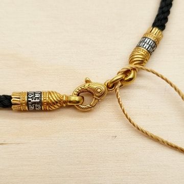 900121 Текстильный гайтан. Толщина 3 мм. Позолоченные концевики.