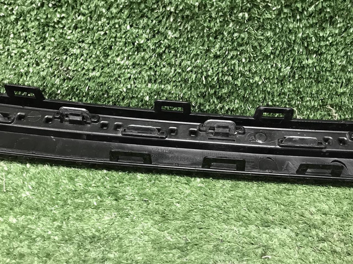 Накладка переднего бампера Москвич 3 (2022-н.в.)