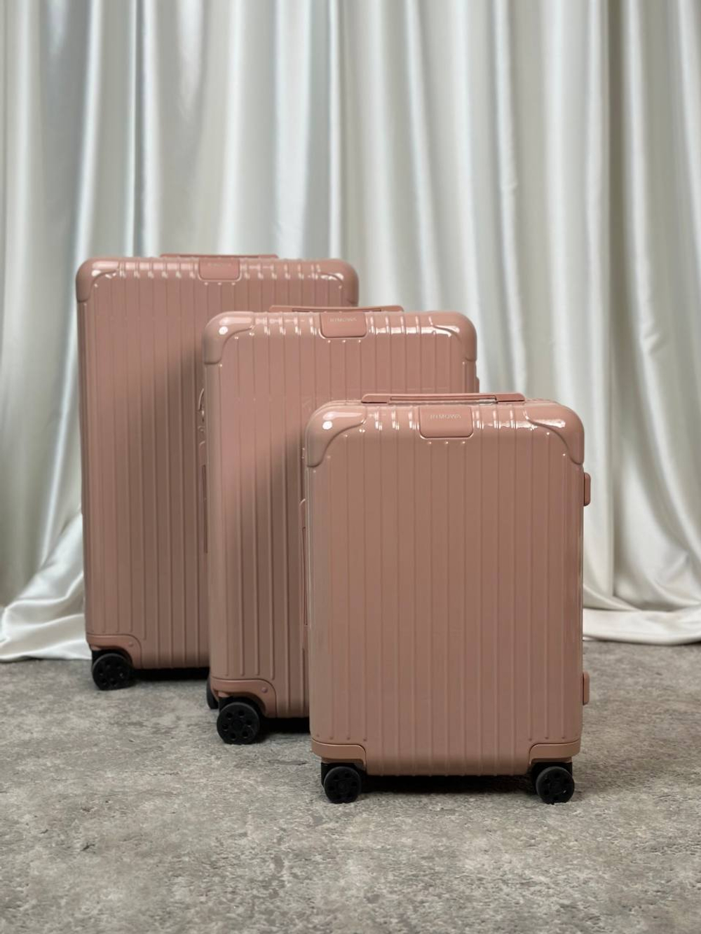 Чемодан Rimowa M