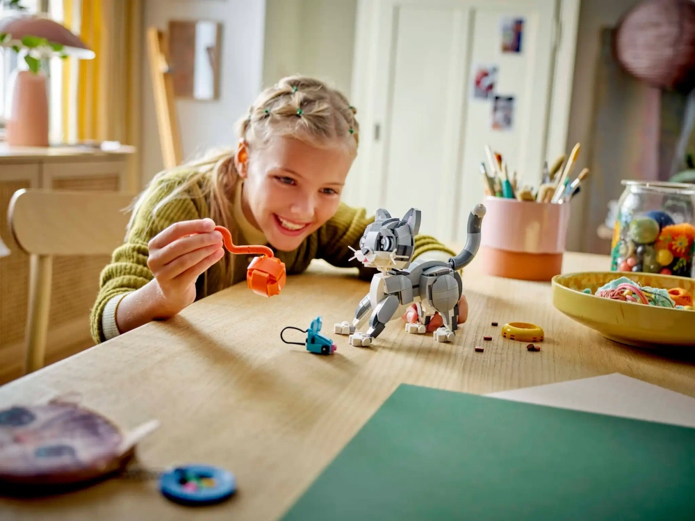 Конструктор LEGO Creator 31163 Игривый кот, 3в1