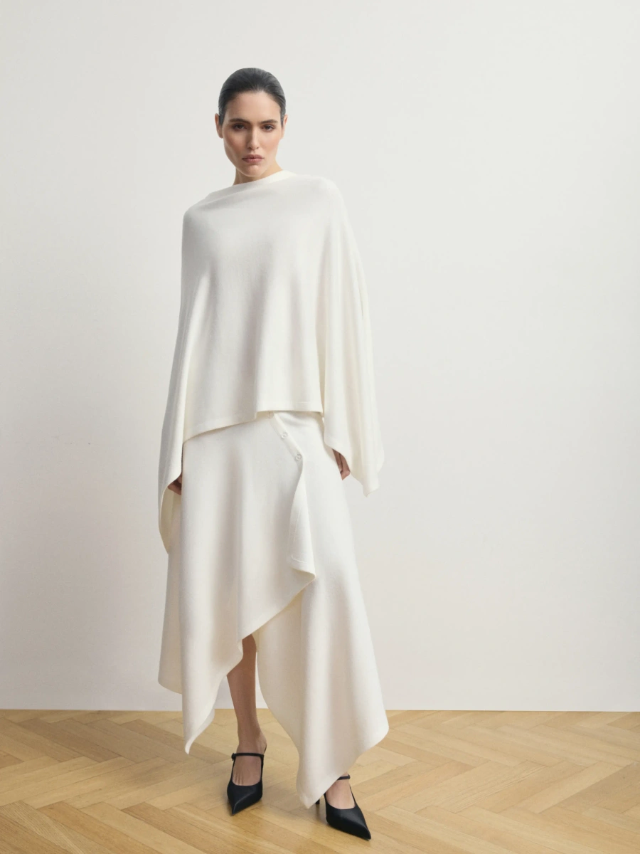 Пончо «Soft Flow» молочный