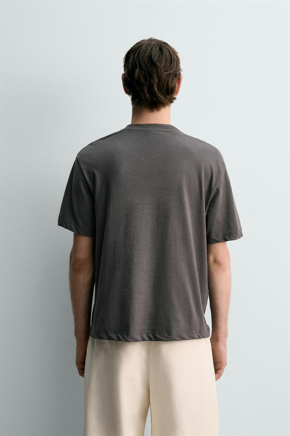 ZARA ФУТБОЛКА СВОБОДНОГО КРОЯ ИЗ ХЛОПКА И ЛЬНА, ТЕМНО-СЕРЫЙ