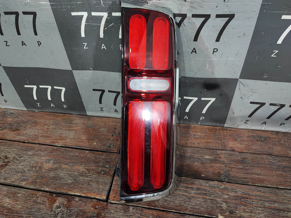 Фонарь задний правый Tank 500 21-нв Б/У Оригинал 4133115XKV3AA