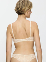 Бюстгальтер Минимайзер Triumph Amourette Charm W02 (ваниль)