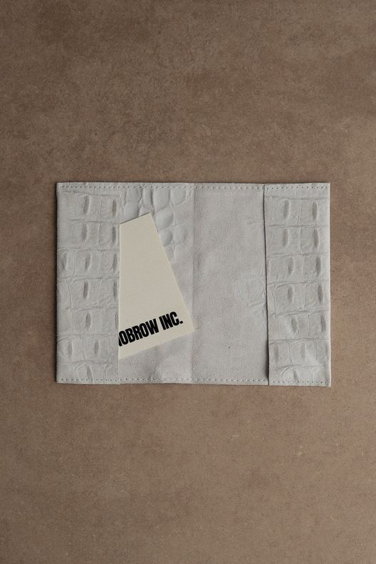 Обложка на паспорт SUEDE PASSPORT CASE CROCODILE / Nobrow Inc.