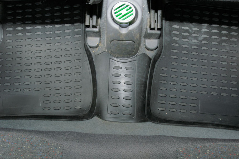 Коврики в салон HYUNDAI Accent 2000-2005, 4 шт. (полиуретан) Element.NLC.20.06.210K
