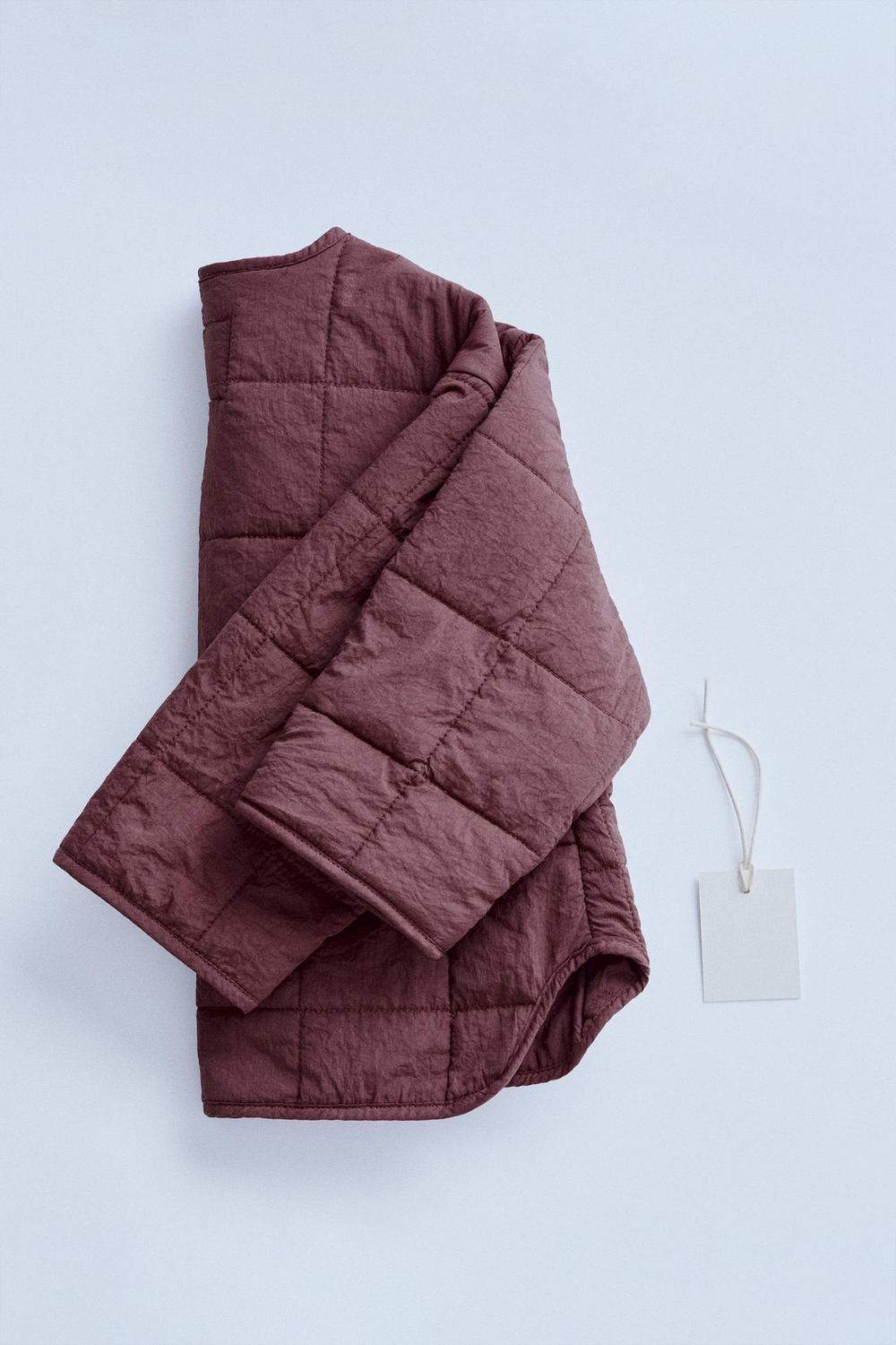 ZARA TIMELESZ - СТЕГАНАЯ КУРТКА, БУРГУНДСКИЙ