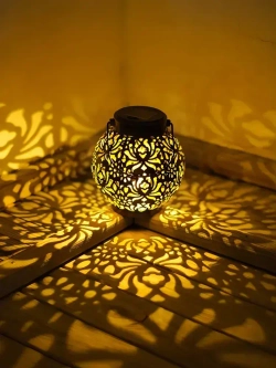 Светильник уличный для дачи на солнечной батарее / Фонарь уличный садовый на солнечной батарее