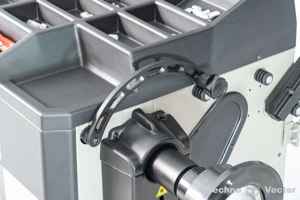 IPRO BM4 балансировочный станок