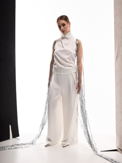 Брюки свободного кроя из белого сатина