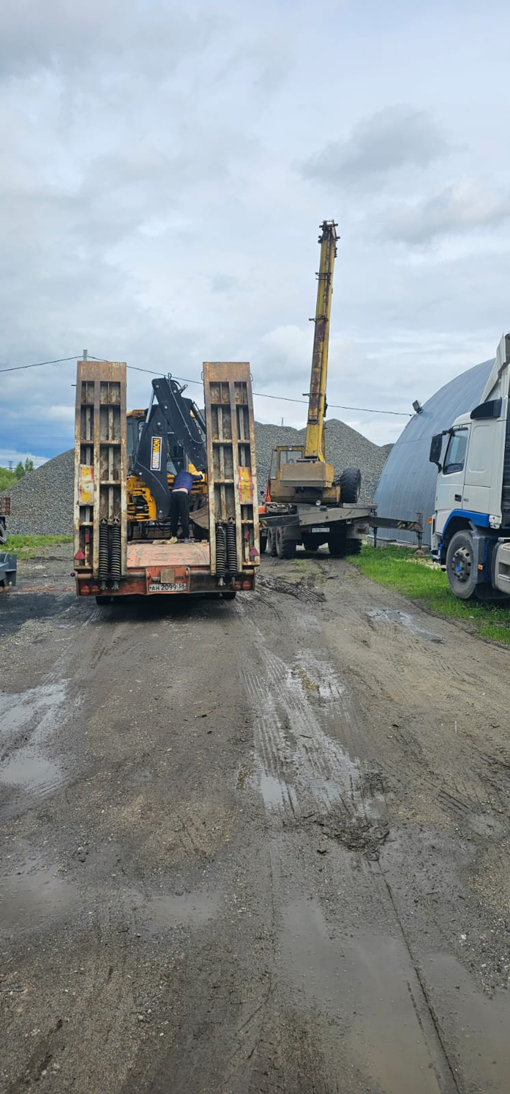 SHANMON 388 Экскаватор-погрузчик 388H (Дизельный, 4,8 л, 102 л.с., АТ)