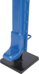 Домкрат реечный TOR ДР 1500 1,5Т с обрезиненной ручкой 1040870