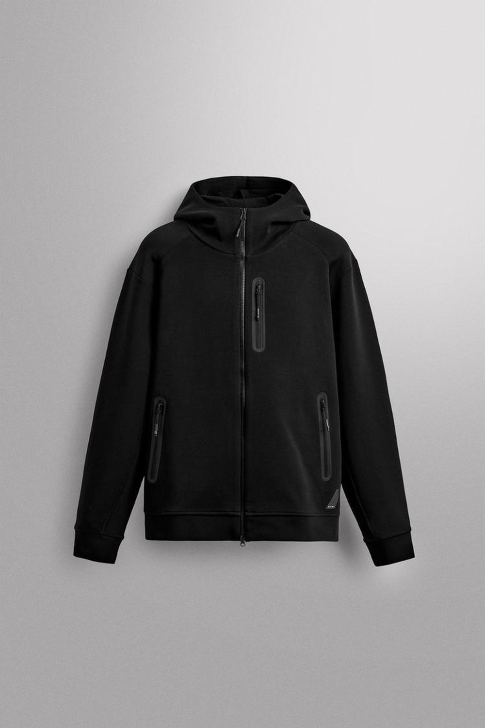 ZARA ТЕХНИЧЕСКАЯ ТОЛСТОВКА НА МОЛНИИ С КАПЮШОНОМ, ЧЕРНЫЙ