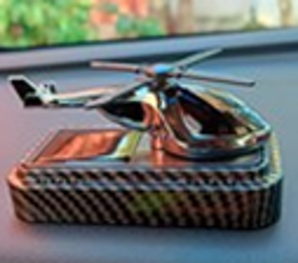 Ароматизатор-игрушка -на торпеду- Вертолет - солн батар (жидк)- YC-126SL серебристый