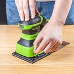 Плоская шлифмашина акк. Greenworks G24SS14, 24V, 115x140мм, 5500 об/мин, ампл. 1,6 мм,1х2Ач,ЗУ,кор (3100507CUA)