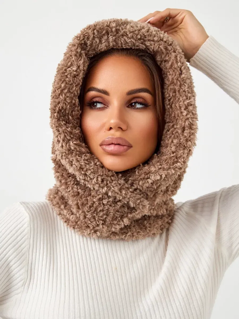 Капор зимний вязаный капюшон на флисе