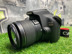 Canon 1200D Kit 18-55mm 3.5-5.6 III 2900 кадров
