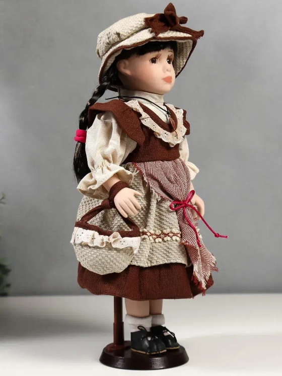 Кукла керамическая фарфоровая Рита в платье 40 см