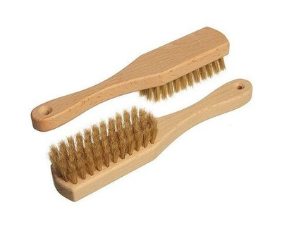 Щетка для одежды и обуви (универс.) с ручкой 21см дерево, нат.светл.щетина,59 пучков, Yozhik