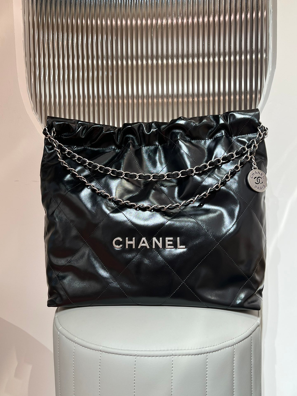 Chanel 22 Handbag